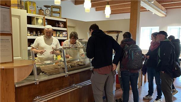 Brot und süße Teilchen gingen hier weg wie warme Semmeln.