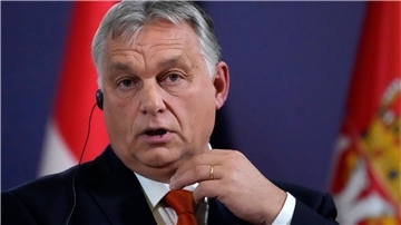 Brüssel erwartet, dass Ungarns Ministerpräsident Viktor Orban Versprechen zur Wahrung der Rechtsstaatlichkeit komplett umsetzt.