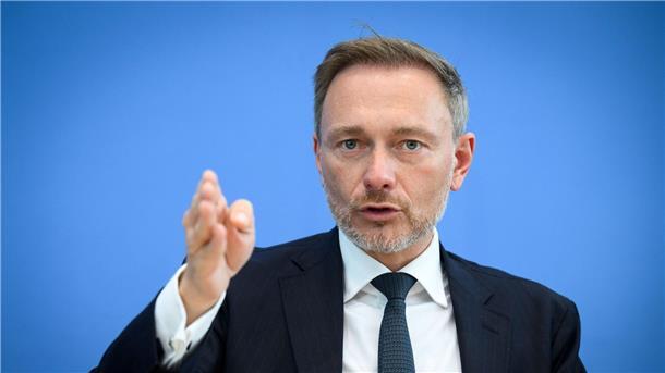 Bundesfinanzminister Christian Lindner spricht über das Projekt der Kindergrundsicherung.