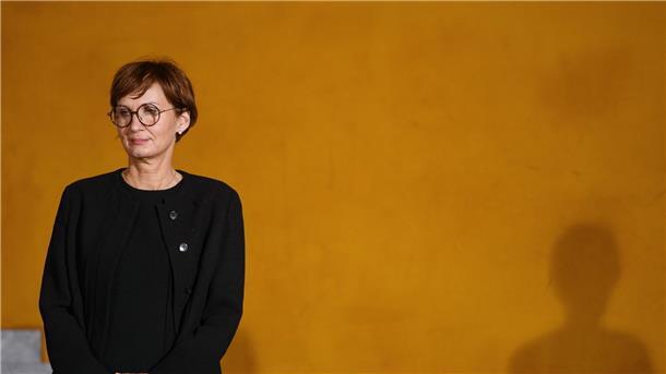 Kabinett beschließt „Zukunftsstrategie“ für Forschung Bundesforschungsministerin Bettina Stark-Watzinger im Bundeskanzleramt (Archivbild). Die „Zukunftsstrategie“ soll unter anderem „die Gesellschaft stärker ins Forschungs- und Innovationsgeschehen einbinden“.