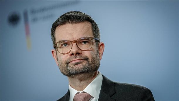 Bundesjustizminister Marco Buschmann sieht die Polizei und die Justiz durch das Cannabis-Gesetz mittelfristig entlastet.