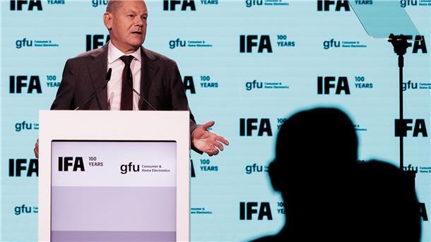 Bundeskanzler Scholz eröffnet IFA in Berlin Bundeskanzler Olaf Scholz eröffnet die ifa