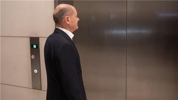 Bundeskanzler Olaf Scholz hält an seinem Plan fest, die Vertrauensfrage erst am 15. Januar zu stellen.