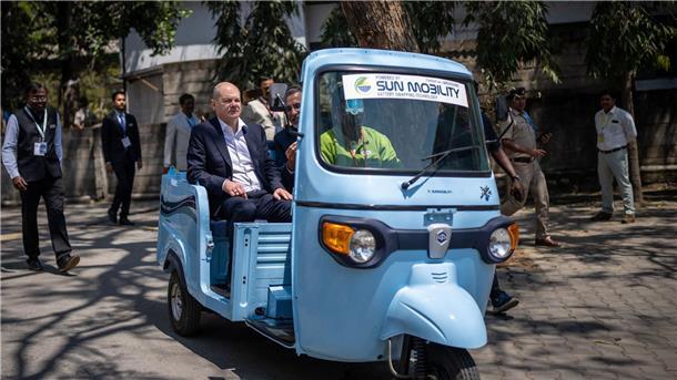Bundeskanzler Olaf Scholz wünscht sich mehr Zuwanderung von indischen IT-Fachkräften nach Deutschland.