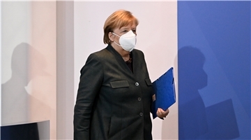 Bundeskanzlerin Angela Merkel und die Chefs der Länder haben beschlossen: Der bis Ende Januar befristete Lockdown zur Eindämmung der Corona-Pandemie in Deutschland wird bis Mitte Februar verlängert.