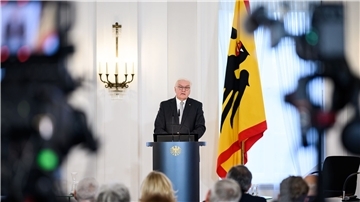 Bundespräsident Frank-Walter Steinmeier spricht zur Eröffnung der Tagung „Wie erinnern wir den 9. November? Ein Tag zwischen Pogrom und demokratischen Aufbrüchen“ im Schloss Bellevue.