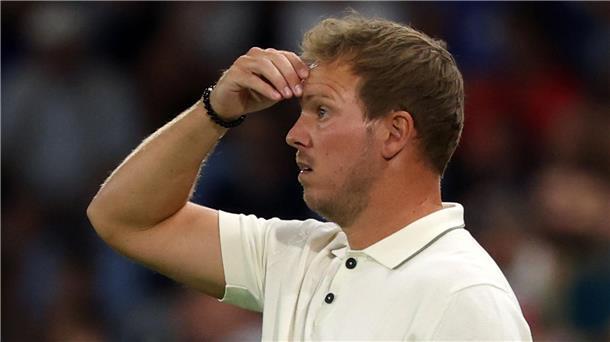 Bundestrainer Julian Nagelsmann präsentiert sich fassungslos.