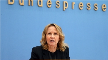 Bundesumweltministerin Steffi Lemke bezeichnet die Blockadeaktionen als wenig hilfreich für den Klimaschutz.
