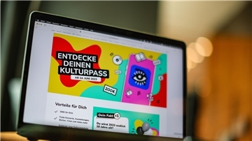 Bundesweit haben sich rund 4900 Kulturanbieter mit etwa 1,6 Millionen verschiedenen Angeboten angemeldet.
