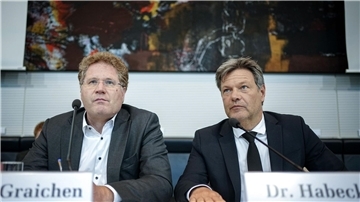 Bundeswirtschaftsminister Robert Habeck (Grüne) und sein Staatssekretär Patrick Graichen.