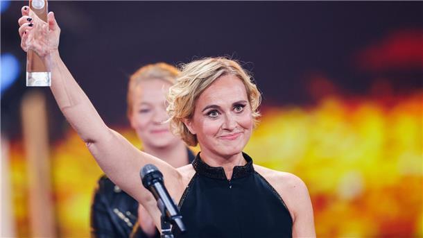 „Tagesthemen“-Moderatorin Caren Miosga zieht weiter Caren Miosga beim Deutschen Fernsehpreis 2023 in Köln.