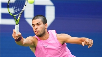 Carlos Alcaraz spielt am Sonntag um den US-Open-Titel.