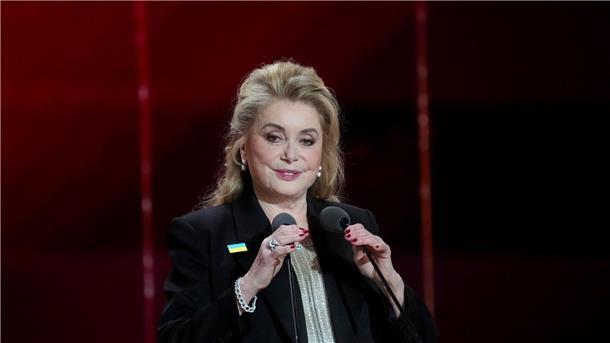 Catherine Deneuve ist im Film als kiffende Großmutter zu sehen (Archivbild).