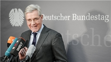 CDU-Außenminister Norbert Röttgen: Die bisherige Linie der Bundesregierung führe zu einem militärischen Patt mit großen Verlusten.