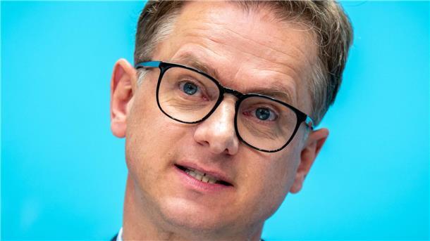 Vor dem „Herbst der Reformen“ knirscht es in der Koalition CDU-Generalsekretär sieht eine entscheidende Phase.