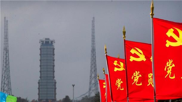 Chinesische Forscher simulieren Atomschläge gegen Satelliten Chinesische Forscher untersuchen, wie sich Raumschiffe und Satelliten mit Hilfe einer Atombombe zerstören lassen könnten.