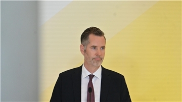 Christian Dürr ist Fraktionsvorsitzender der FDP. „Gerade in der Gastronomie werden händeringend Mitarbeiter gesucht“, meint Dürr.