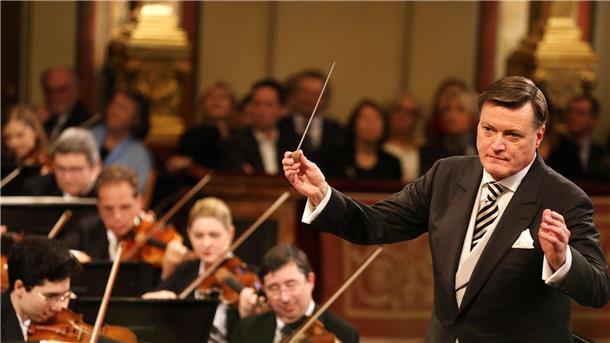 Neujahrskonzert mit Premiere: Maestro Thielemann in Bestform Christian Thielemann bei einer Voraufführung des Neujahrskonzerts 2024 der Wiener Philharmoniker.