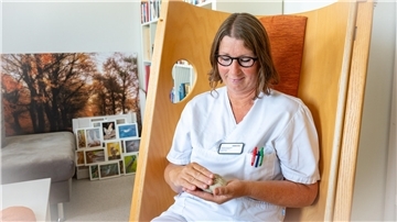 Christine Ackermann leitet die Palliativ-Station der Ameos-Klinik am Bürgerpark in Bremerhaven.
