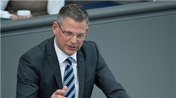 Christoph de Vries (CDU) über aktuelle Anschuldigungen gegen AfD-Politiker: „Jeder, der so etwas tut, ist übrigens kein Patriot, sondern ein Landesverräter.“