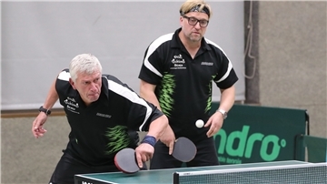 Christoph Szelinski und Michael Burhop vom TTC Waddens