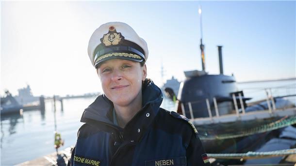 Claudia Neben ist Kommandantin eines U-Boots.