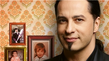 Comedian Bülent Ceylan ist während der Coronakrise unter die Autoren gegangen.