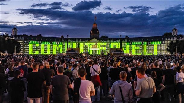 Computerwelt in Karlsruhe beim Konzert der Elektroband Kraftwerk.