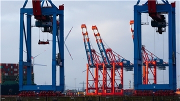 Containerbrücken am Containerterminal von Eurogate in Hamburg.
