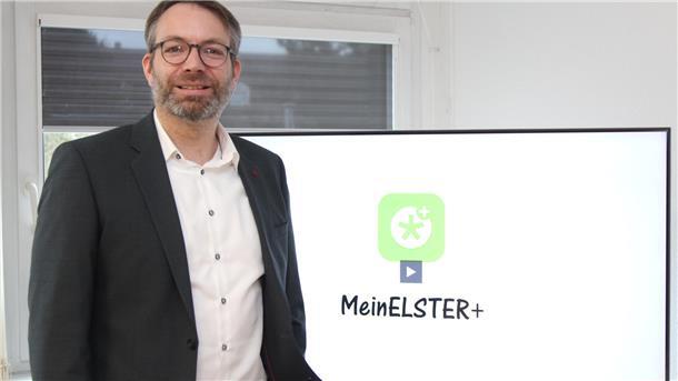 Cord Heinsohn ist Leiter des Cuxhavener Finanzamtes, das für die Stadt Cuxhaven sowie den Altkreis Land Hadeln zuständig ist. Gerade hat dort die Bearbeitung der Steuererklärungen für das Jahr 2023 begonnen.