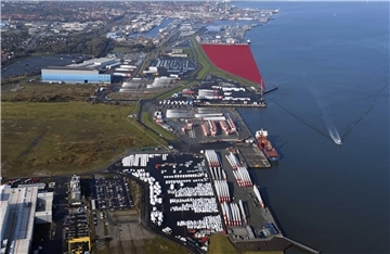 Cuxhaven könnte der Offshore-Hafen Deutschlands werden. Dafür braucht es aber die Liegeplätze 5-7 (rote Fläche). Die Finanzierung dafür steht noch nicht. Die Kreis-CDU sieht das Land Niedersachsen in der Pflicht.