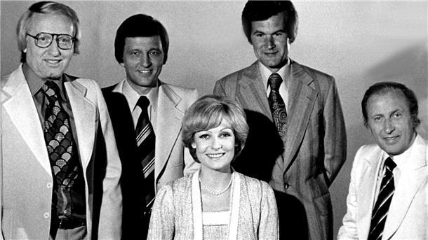 Dagmar Berghoff 1976 im Kreise ihrer Kollegen, (l-r) Werner Veigel, Joachim Brauner, Wilhelm Wieben und Karl-Heinz Köpcke.