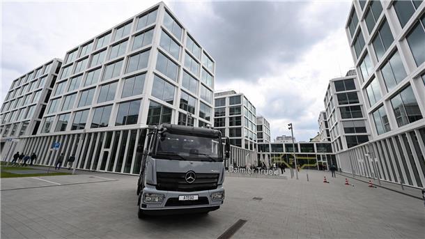 Daimler Truck will die Kosten in Deutschland senken.