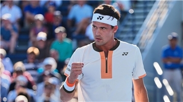 Daniel Altmaier steht beim Tennis-Turnier in Tokio im Achtelfinale.