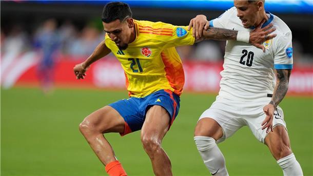 Kolumbien folgt Argentinien ins Copa-Finale Daniel Muñoz (l) musste kurz vor dem Pausenpfiff mit Gelb-Rot vom Platz.
