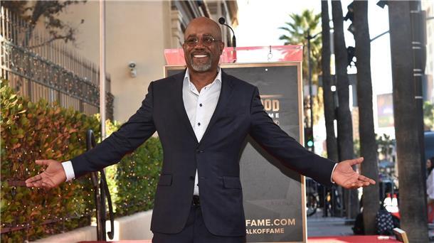 US-Sänger Darius Rucker mit Hollywood-Stern gefeiert Darius Rucker strahlt über das ganze Gesicht. Der Musiker hat jetzt einen Stern auf dem Hollywood Walk of Fame.