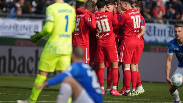 Darmstadts Negativserie geht auch gegen Elversberg weiter Darmstadt muss das Führungstor von Elversberg hinnehmen.