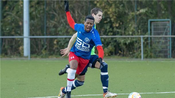 1. FC Nordenham gegen VfL Bad Zwischenahn in der Fußball-Kreisliga