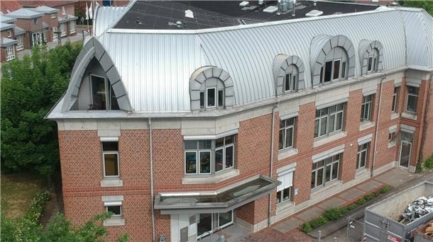 Das Amtsgericht Zeven am Vitusplatz aus der Vogelperspektive. Hier stand der junge Soldat vor dem Kadi.