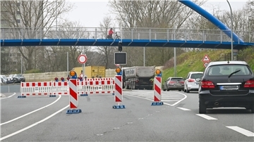 Das Archivbild zeigt eine Tunnelsperrung. Am verlängerten ersten-Mai-Wochenende hat es zwei Störungen gegeben.