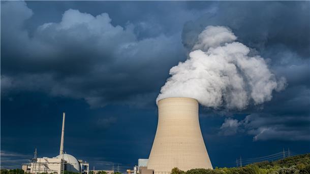 Atomkraft: Kanzler Scholz rechnet mit schneller Einigung Das Atomkraftwerk Isar 2.