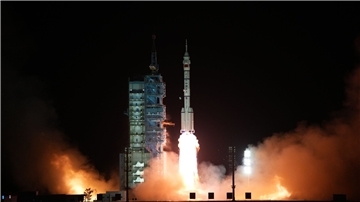 Das bemannte Raumschiff „Shenzhou 15“ auf der Trägerrakete „Langer Marsch 2F“ hebt ab. China verfolgt noch weitere ehrgeizige Ziele im All.
