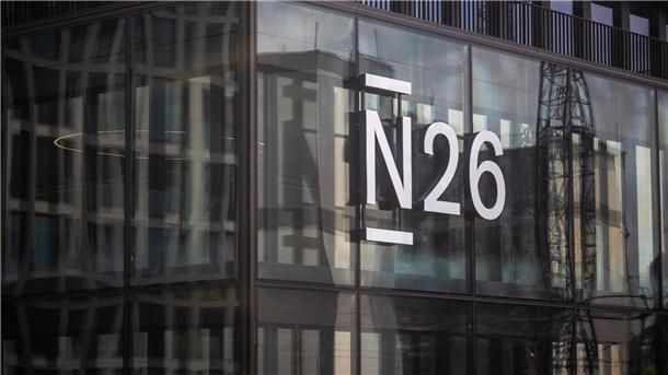 N26 schafft Gebühren beim Wertpapier-Handel ab Das Berliner Start-up N26 wird von kommender Woche an die Gebühren beim Aktien- und ETF-Handel abschaffen.