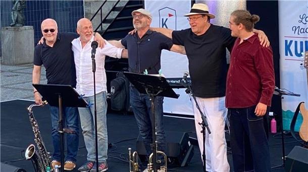 Jazzquintett tritt in der Kulturwerkstatt in Bremerhaven-Leherheide auf Das Can‘t Stop und Freunde-Jazzquintett erinnert am Sonnabend, 2. Dezember, in der Kulturwerkstatt mit dem Programm „Come Again“ an Chico‘s Place.