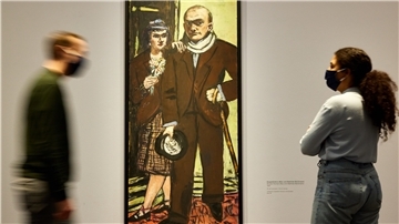 Das Doppelbildnis „Max und Mathilde Beckmann“ (1941, Öl auf Leinwand) ist eins der besonderen Werke auf einer spannenden Erkenntreise durch die Ausstellung „Max Beckmann. weiblich - männlich“ in der Hamburger Kunsthalle.