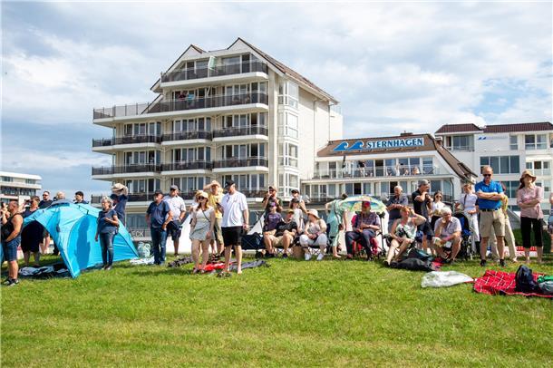 Das Duhner Wattrennen lockt wieder tausende von Gästen an den Nordseedeich.