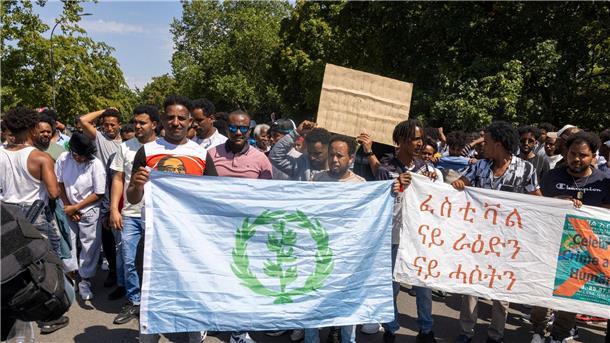 Ermittlungen zu Gewalt um Eritrea-Festival könnten dauern Das Eritrea-Festival in Gießen ist wegen der Nähe der Veranstalter zum Regime in Eritrea umstritten.