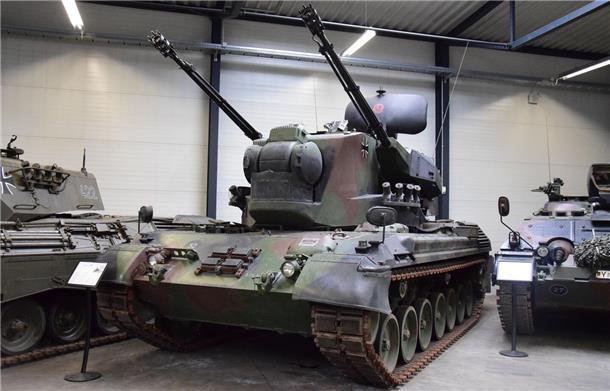Das Flugabwehrsystem Gepard ist in der Berichterstattung über den Ukraine-Krieg oft beschrieben worden als effektive Abwehrwaffe gegen Drohnen, Flugzeuge und Raketen. 