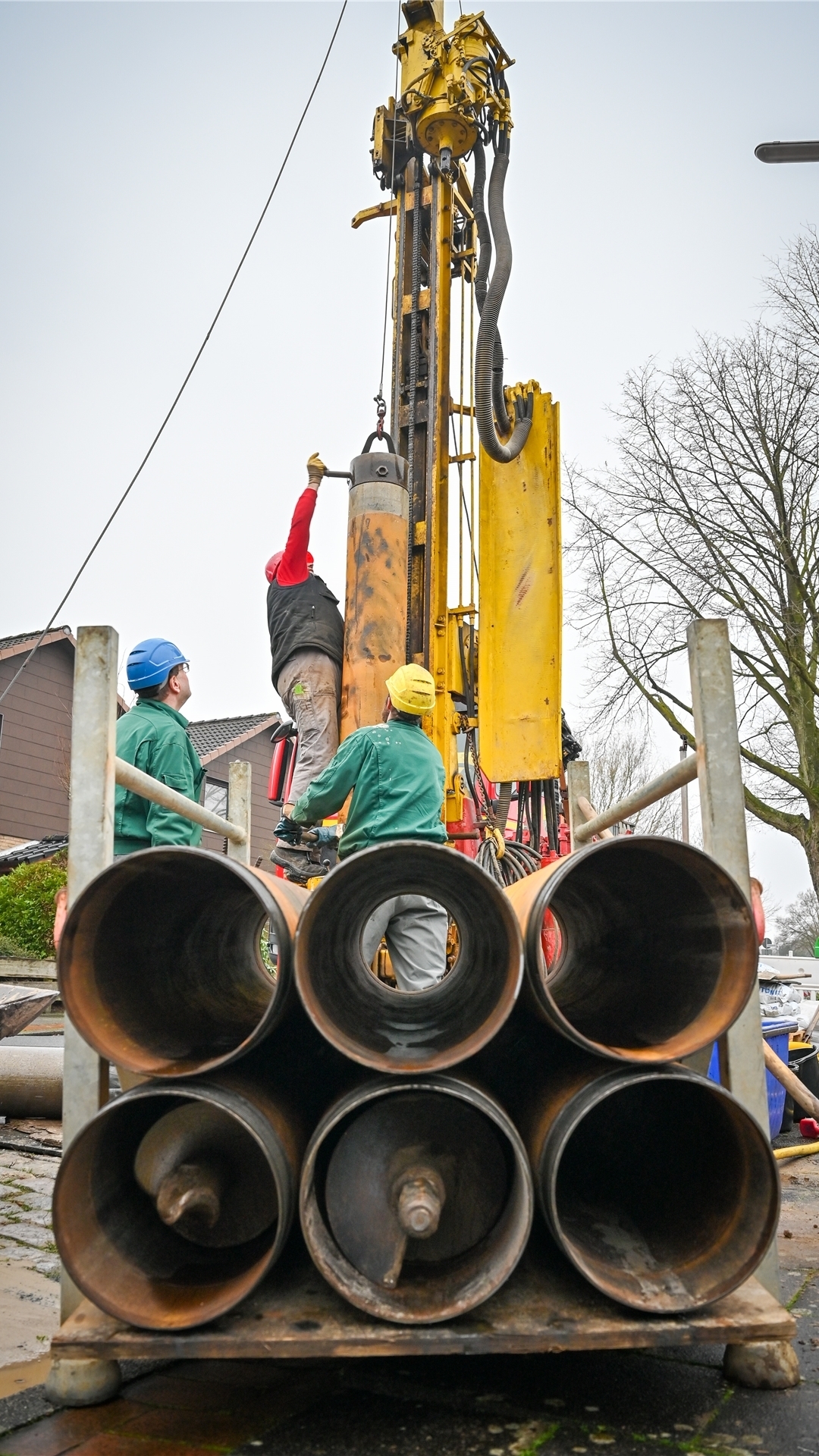 Das Grundwasser in der Flettnerstraße wird per Brunnenbohrung untersucht.