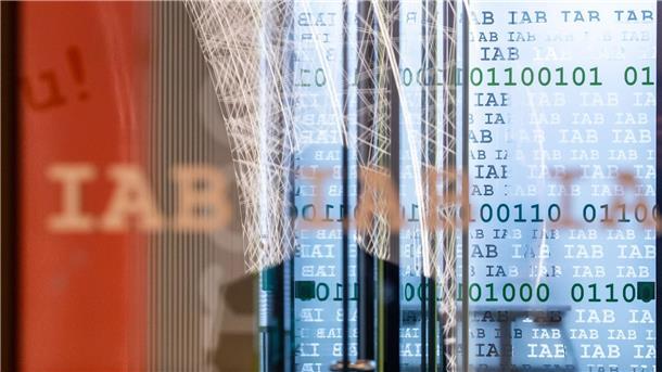 Prognose: Rekordhoch bei Beschäftigung in Deutschland Das Institut für Arbeitsmarkt- und Berufsforschung ermittelt die Zahl der Beschäftigten.